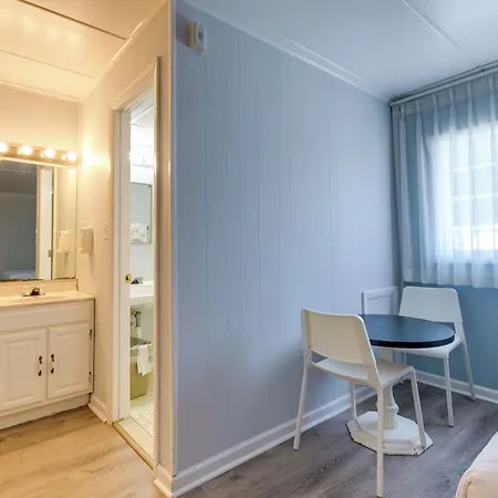 Rideau Oceanfront Motel