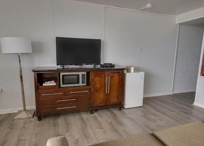 Rideau Oceanfront