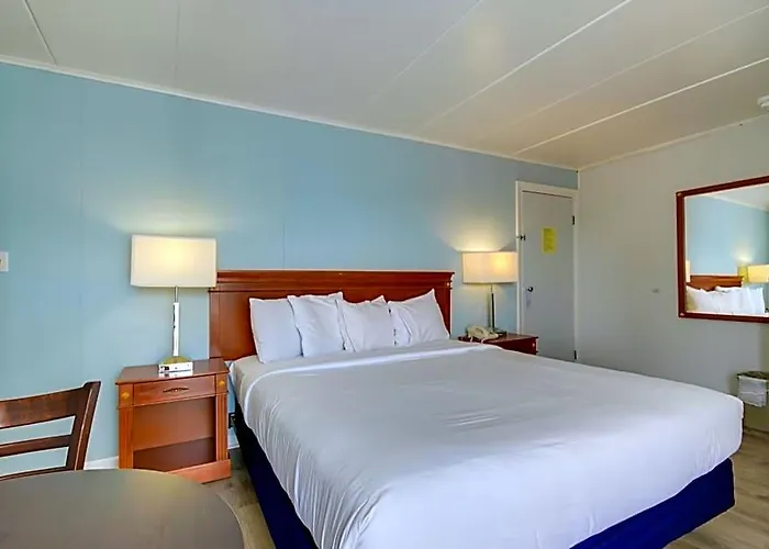 Rideau Oceanfront 2*
